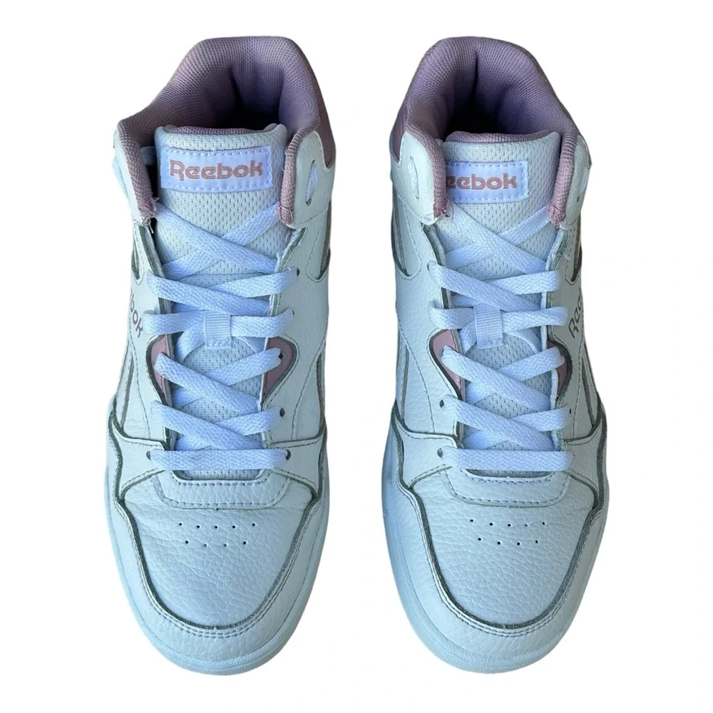 Reebook Women White Light Purple shoes‎ Sneakers women Size US 8